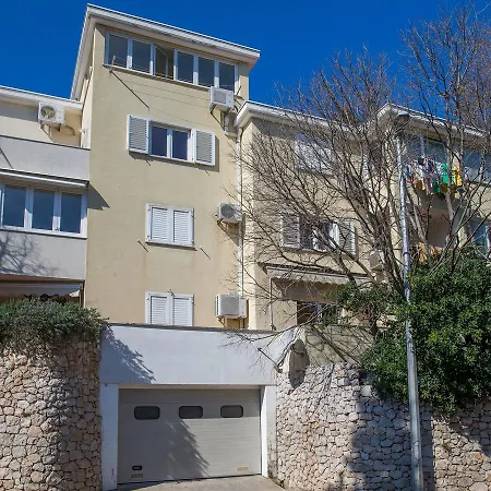 Spacious With Private Garage Appartement Dubrovnik