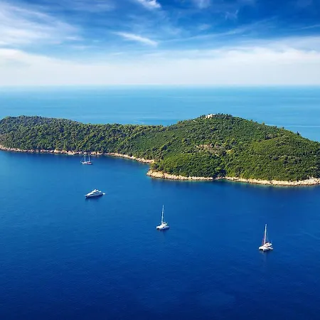 Appartement Spacious With Private Garage Dubrovnik